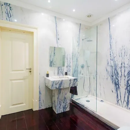 Grand Design Santos By The Getaway Collection * Lisbon